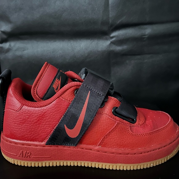 Nike Air Force 1 Utility Gs Dune Red-Black - Picture 3 of 7